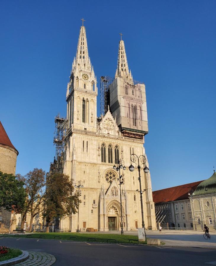 Gm Apartment, Free Private Parking Zagreb Bagian luar foto