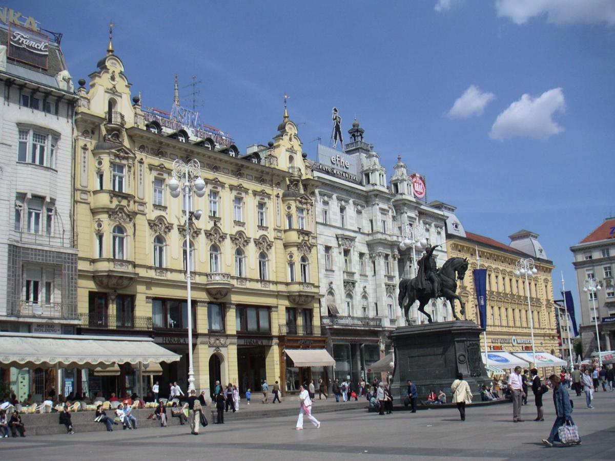 Gm Apartment, Free Private Parking Zagreb Bagian luar foto